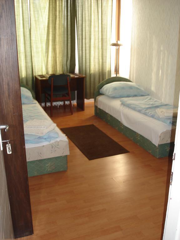 Eszterhazy Karoly Egyetem Hotell Eger Exteriör bild